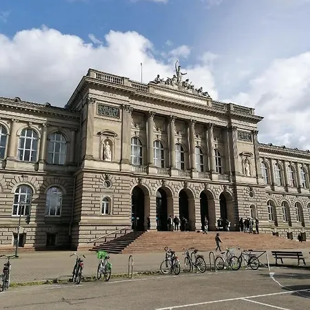 A La Tour Des Rohan Estrasburgo